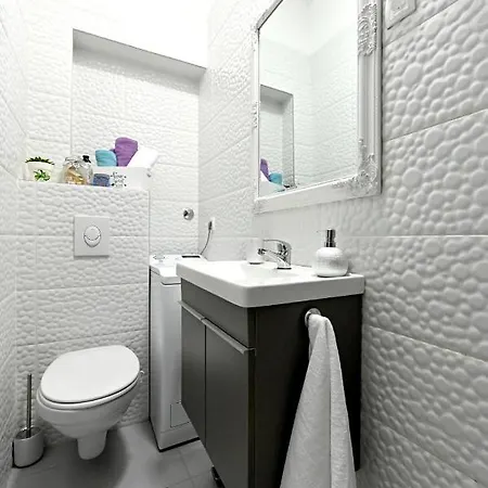 Apartment Sandra, *
