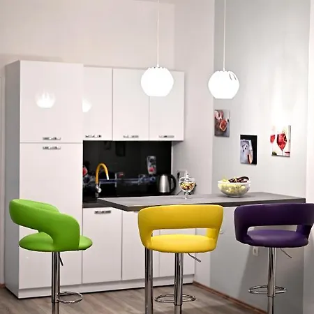 Sandra, Lejlighed Imotski