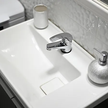 Sandra, אימוטסקי